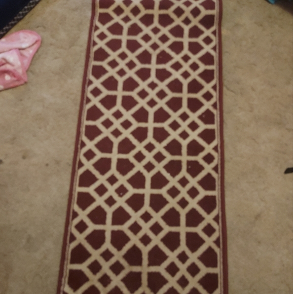 Rug - Picture 1 of 2